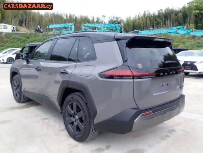 Toyota RAV4 Adventure  - photo 2