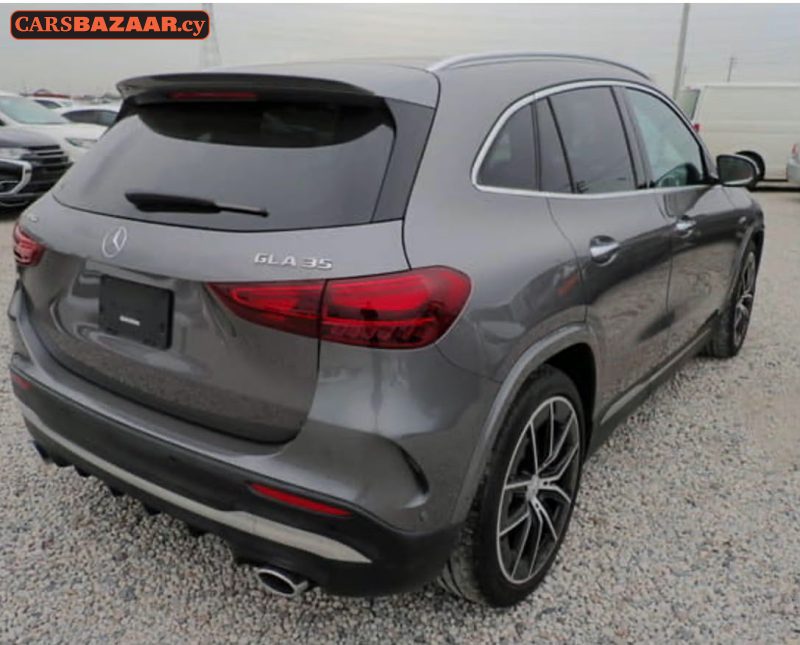 Mercedes-Benz GLA35 AMG Line - photo 3
