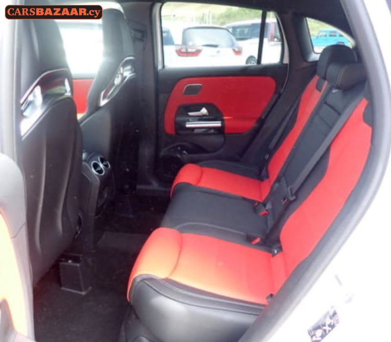 Mercedes-Benz GLA35 AMG Line - photo 7
