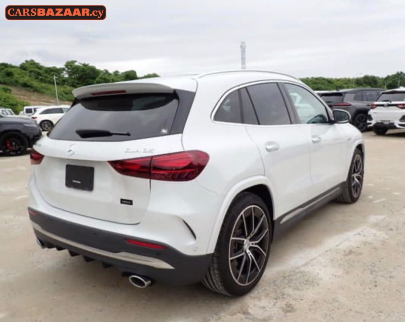 Mercedes-Benz GLA35 AMG Line - photo 4