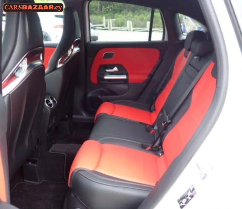 Mercedes-Benz GLA35 AMG Line - photo 6