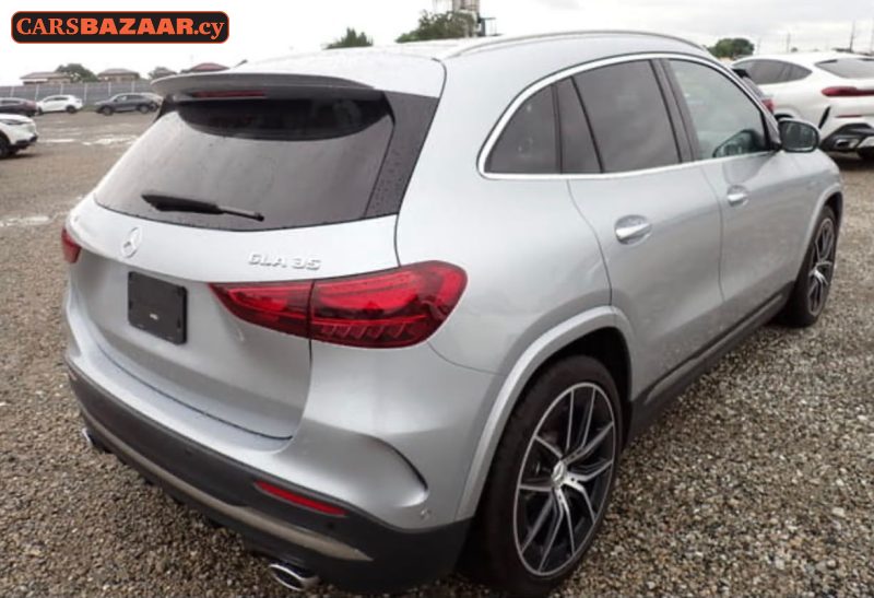 Mercedes-Benz GLA35 AMG Line - photo 2