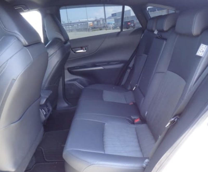 Toyota Harrier - photo 8