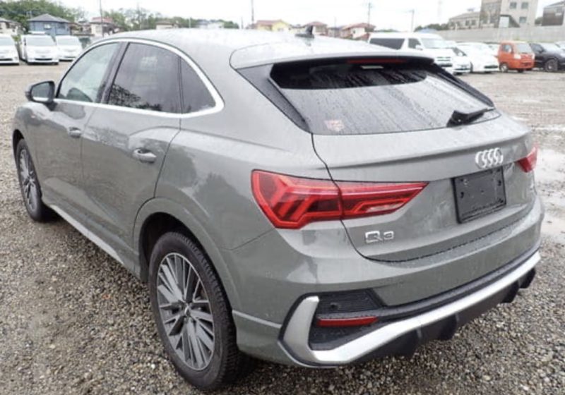 Audi Q3 Sportback 35TDI Quattro S Line - photo 2