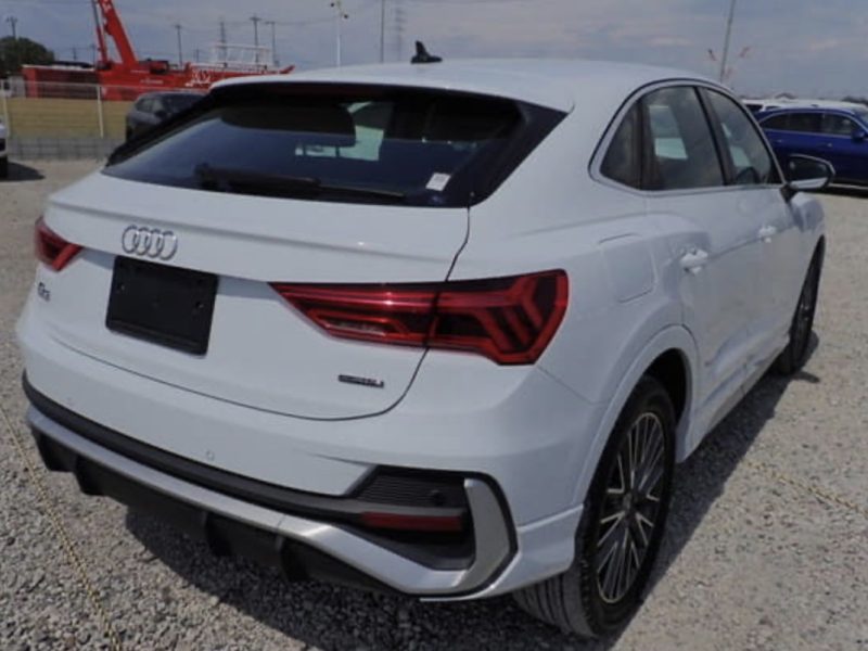 Audi Q3 Sportback 35TDI Quattro S Line - photo 4