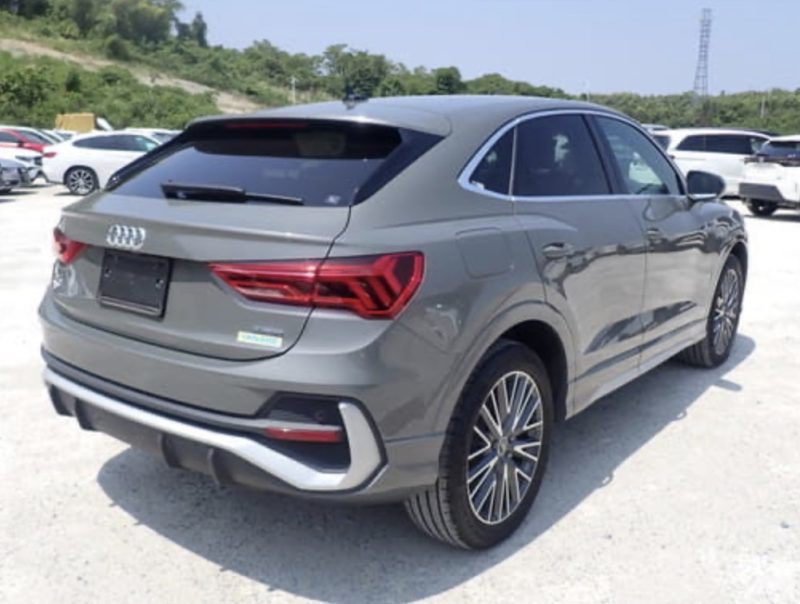 Audi Q3 Sportback 35TDI Quattro S Line - photo 4