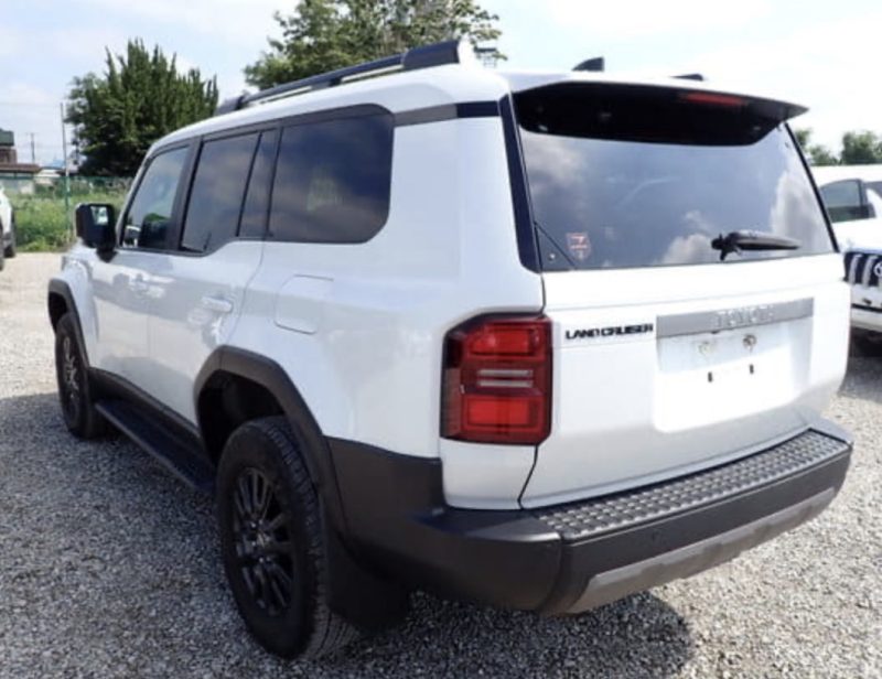 Toyota LAND CRUISER VX - photo 3