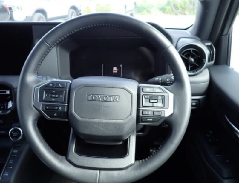 Toyota LAND CRUISER VX - photo 13