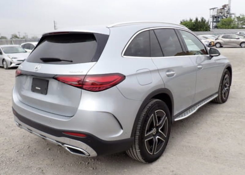 Mercedes-Benz GLC220d AMG Line - photo 3