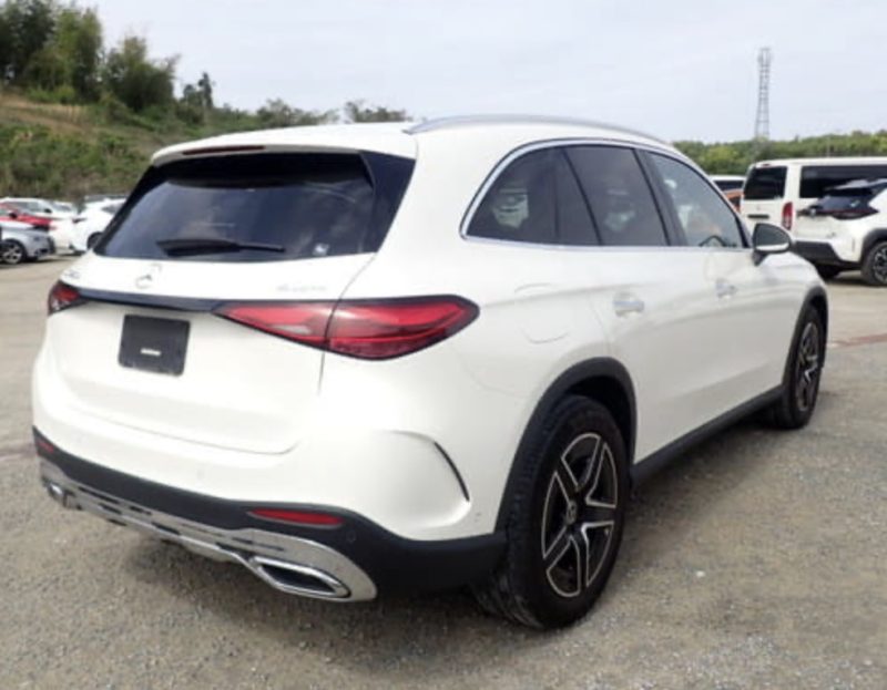 Mercedes-Benz GLC220d AMG Line - photo 3