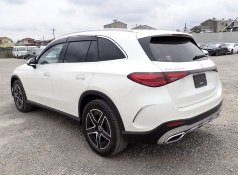 Mercedes-Benz GLC220d AMG Line - photo 2