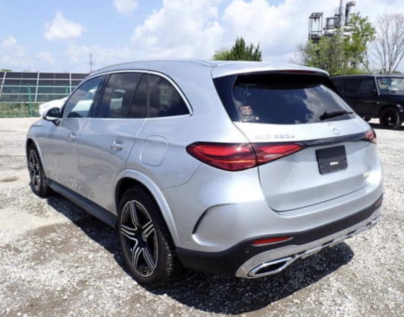 Mercedes-Benz GLC350 AMG Line - photo 2