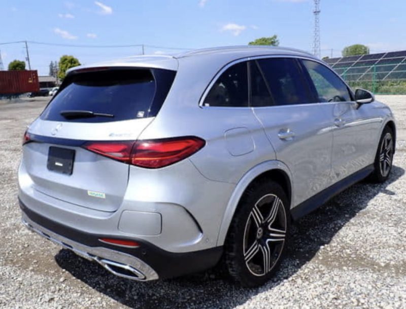 Mercedes-Benz GLC350 AMG Line - photo 3