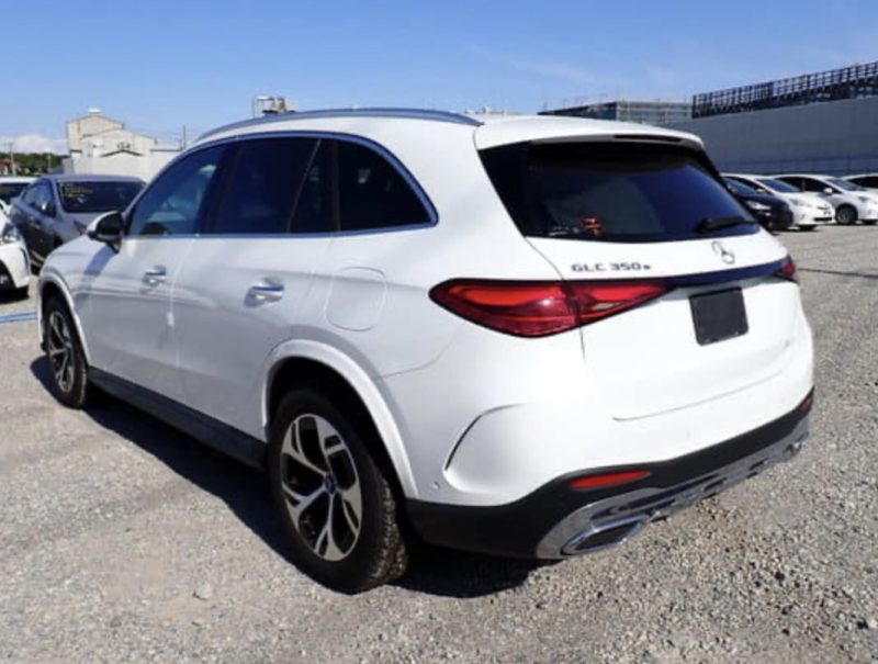 Mercedes-Benz GLC350 AMG Line - photo 2