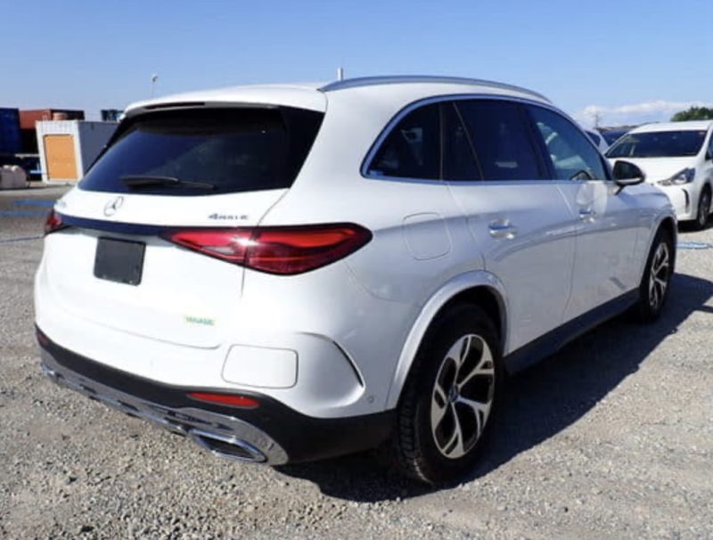 Mercedes-Benz GLC350 AMG Line - photo 3