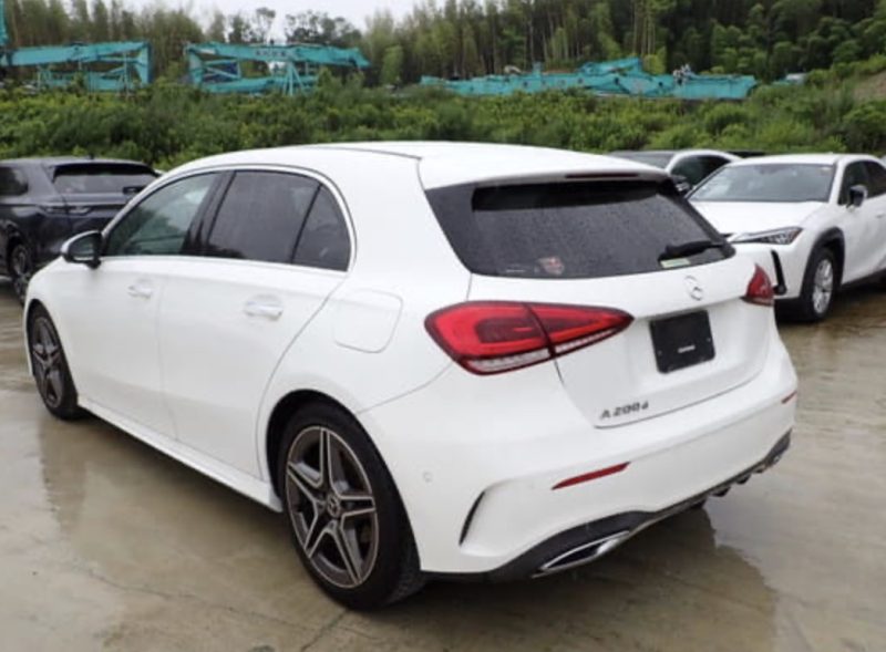 Mercedes-Benz A200d AMG Line - photo 2