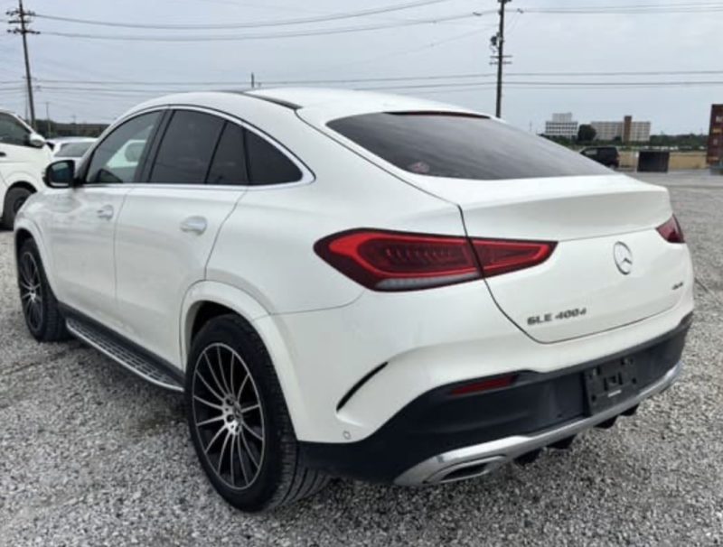 Mercedes-Benz GLE 400d AMG Line - photo 2
