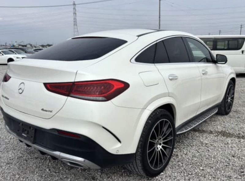 Mercedes-Benz GLE 400d AMG Line - photo 4
