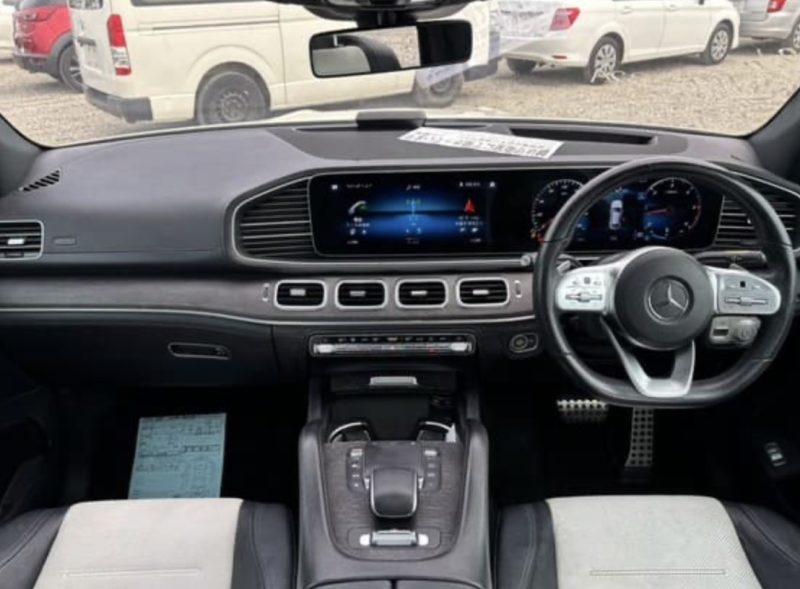 Mercedes-Benz GLE 400d AMG Line - photo 9