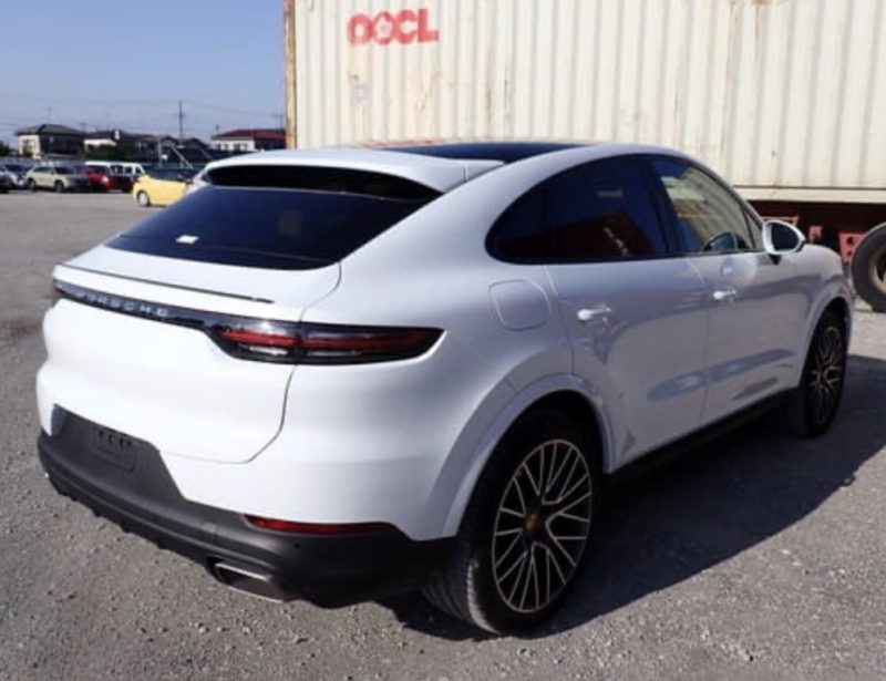 Porsche Cayenne  - photo 4