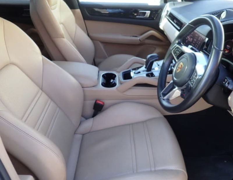 Porsche Cayenne  - photo 7