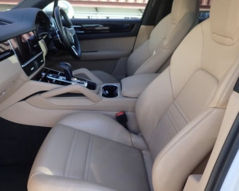 Porsche Cayenne  - photo 8