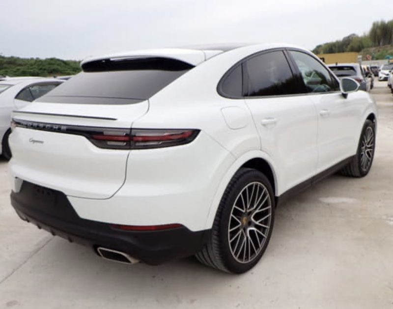Porsche Cayenne  - photo 4