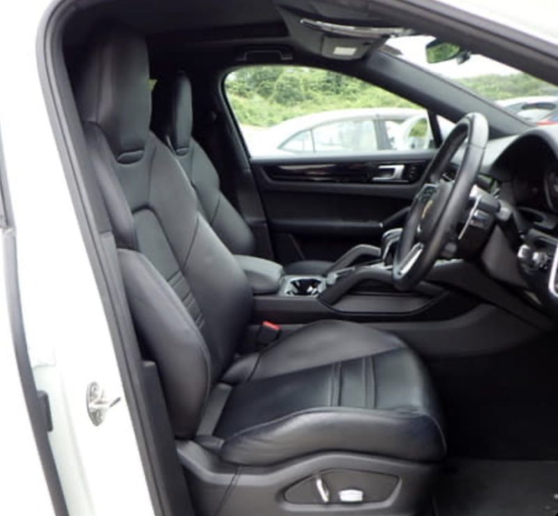 Porsche Cayenne  - photo 6