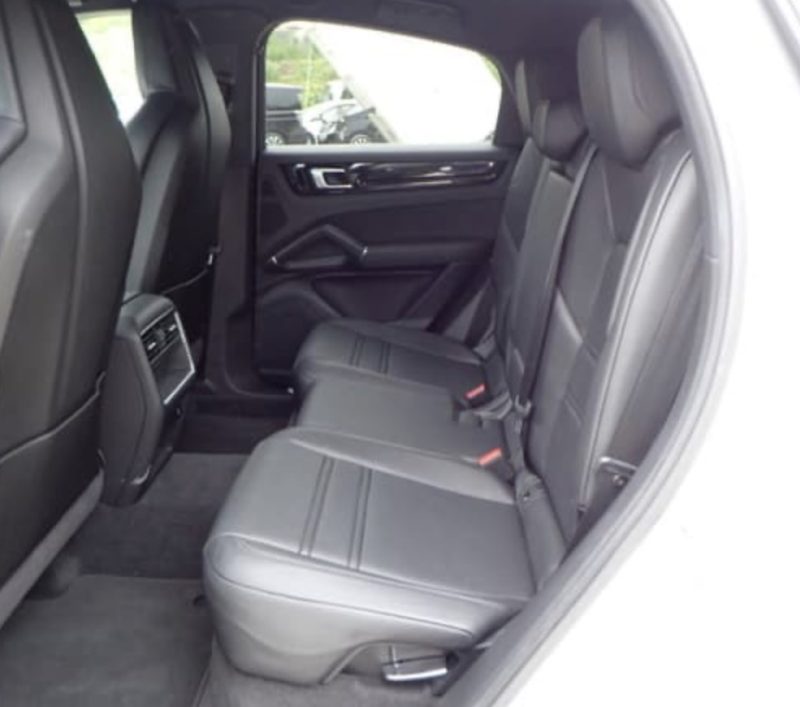 Porsche Cayenne  - photo 8