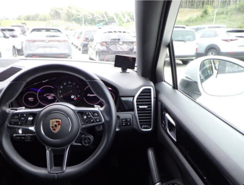 Porsche Cayenne  - photo 10