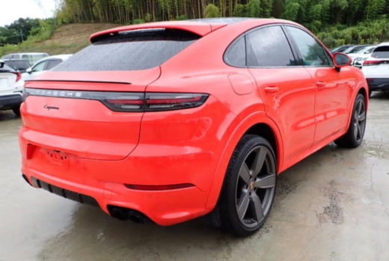 Porsche Cayenne  - photo 4