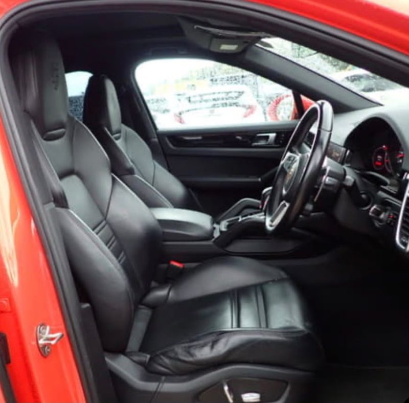 Porsche Cayenne  - photo 5