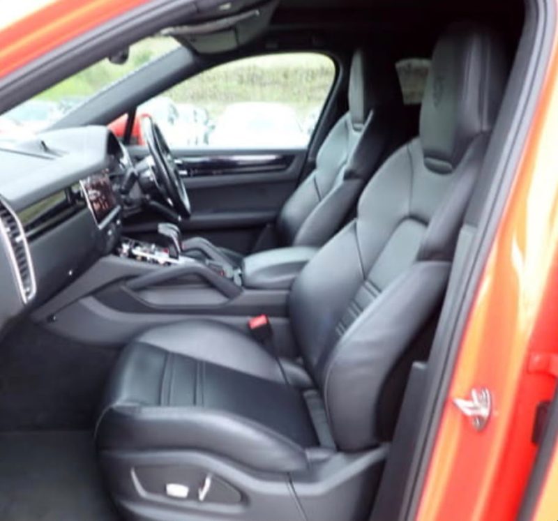 Porsche Cayenne  - photo 6