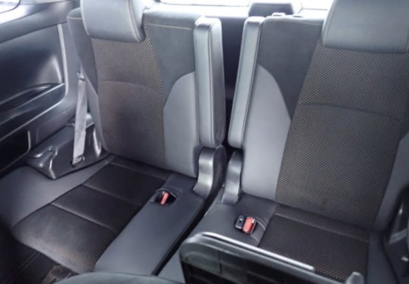 Toyota Alphard  - photo 8