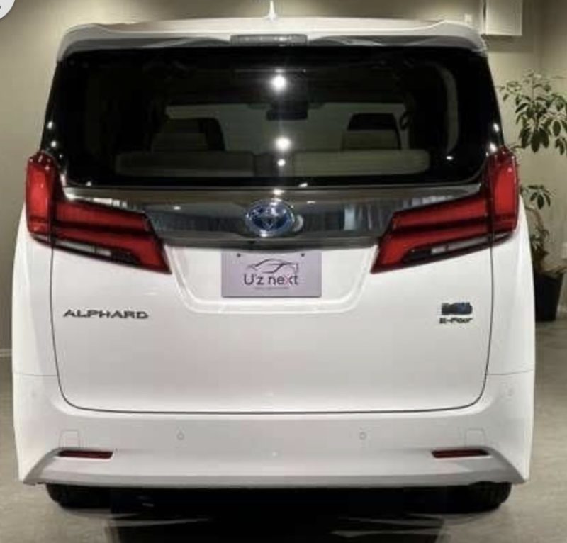 Toyota Alphard  - photo 2