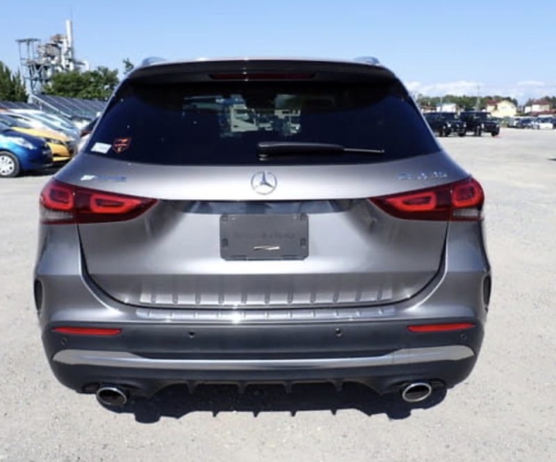 Mercedes-Benz GLA35 AMG Line - photo 3