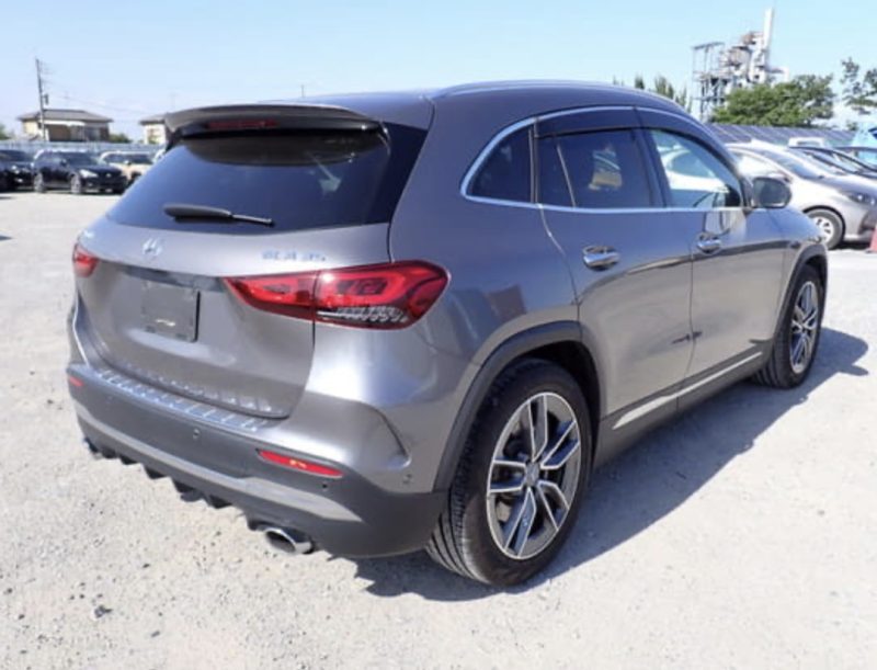 Mercedes-Benz GLA35 AMG Line - photo 4