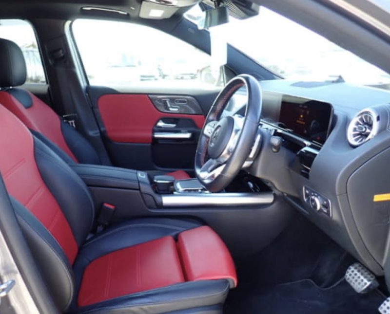 Mercedes-Benz GLA35 AMG Line - photo 6