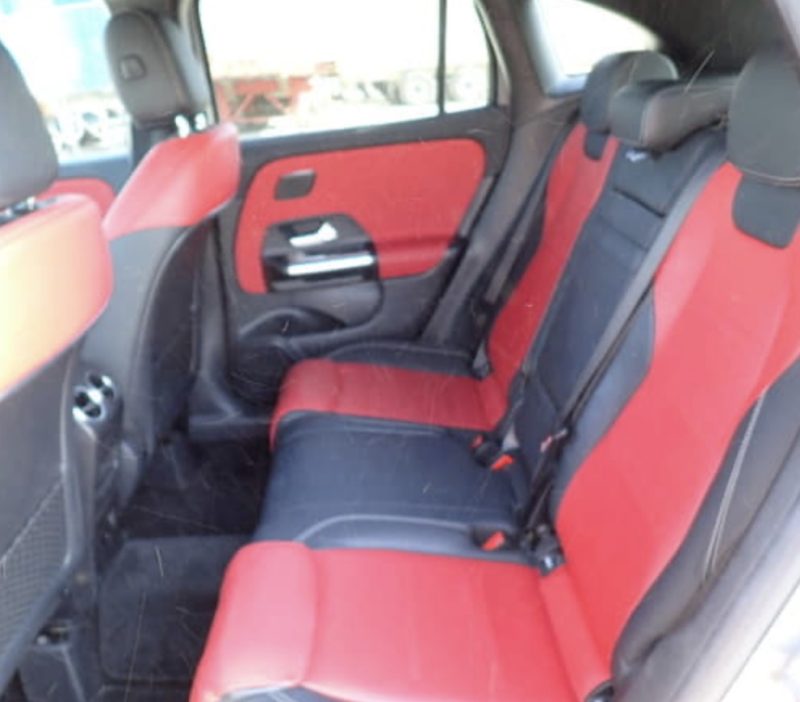 Mercedes-Benz GLA35 AMG Line - photo 8