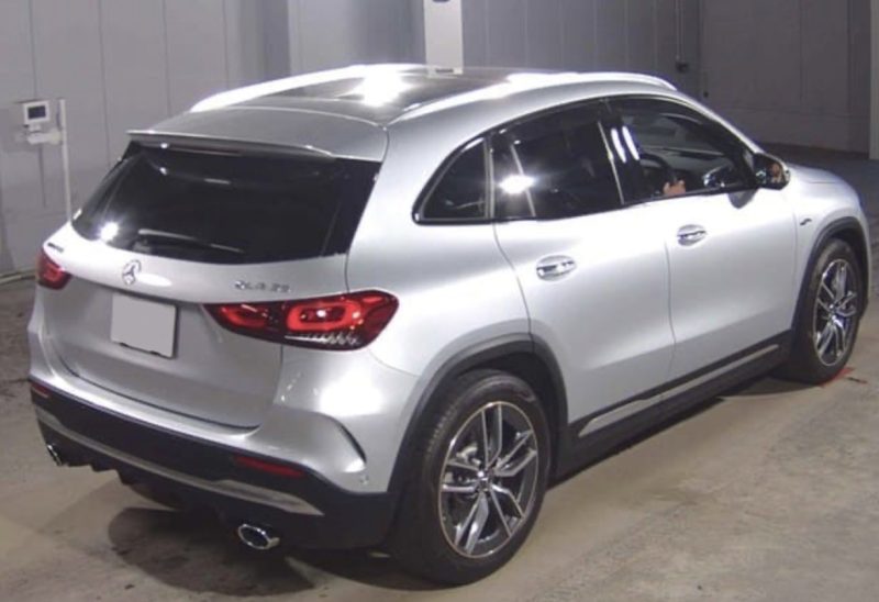 Mercedes-Benz GLA35 AMG Line - photo 2