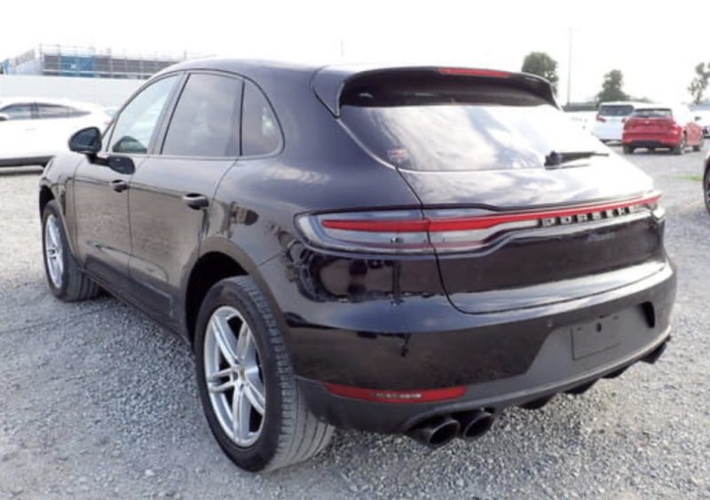 Porsche MACAN - photo 2