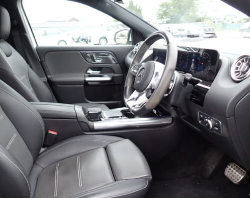 Mercedes-Benz GLA45S AMG Line - photo 6