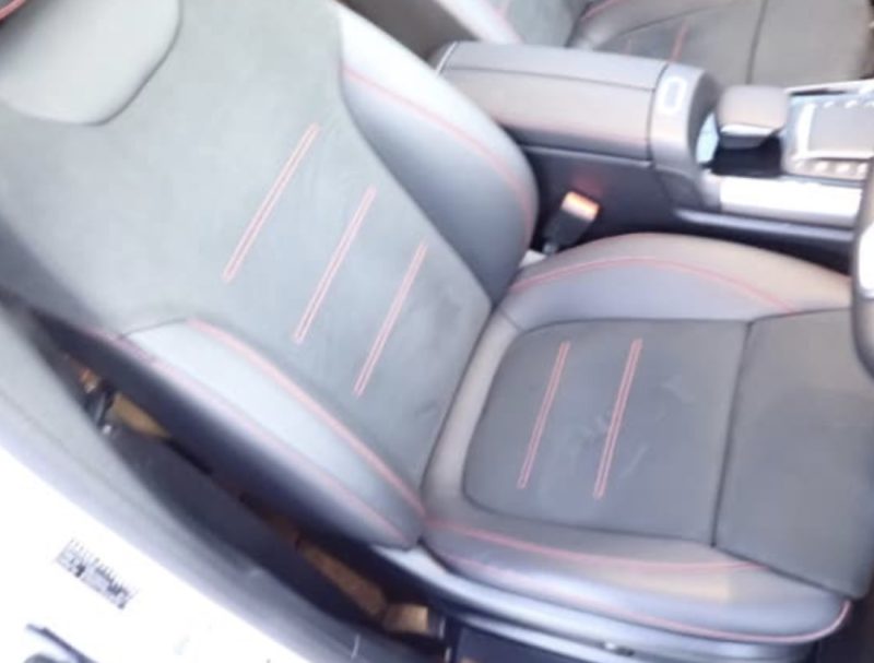 Mercedes-Benz GLA200d AMG Line  - photo 5