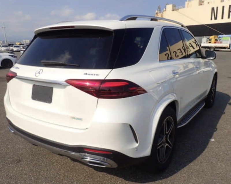 Mercedes-Benz GLE 300D AMG - photo 4