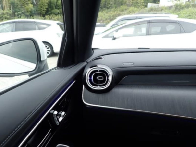 Mercedes-Benz GLC220d AMG Line - photo 11