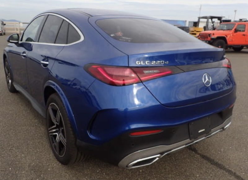 Mercedes-Benz GLC200 AMG Line	 - photo 3