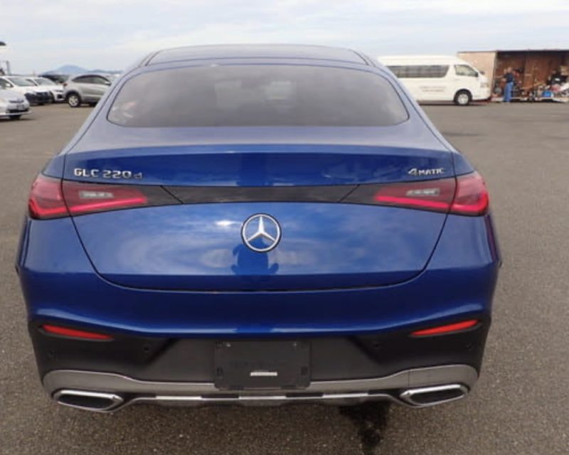 Mercedes-Benz GLC200 AMG Line	 - photo 4