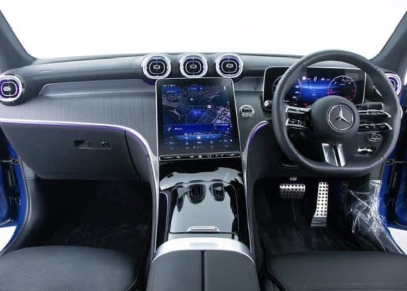 Mercedes-Benz GLC200 AMG Line	 - photo 13