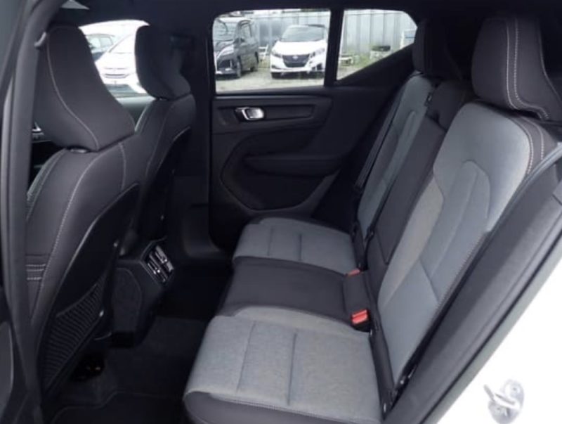 volvo XC40 HYBRID  - photo 7