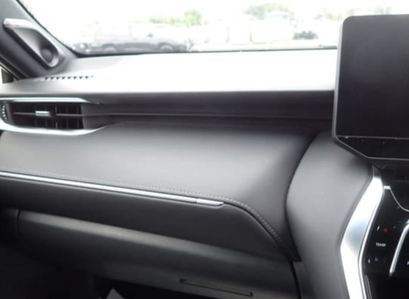 Toyota Harrier - photo 9